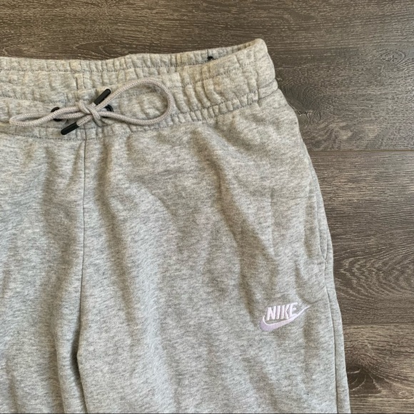 nike joggers - Picture 3 of 4